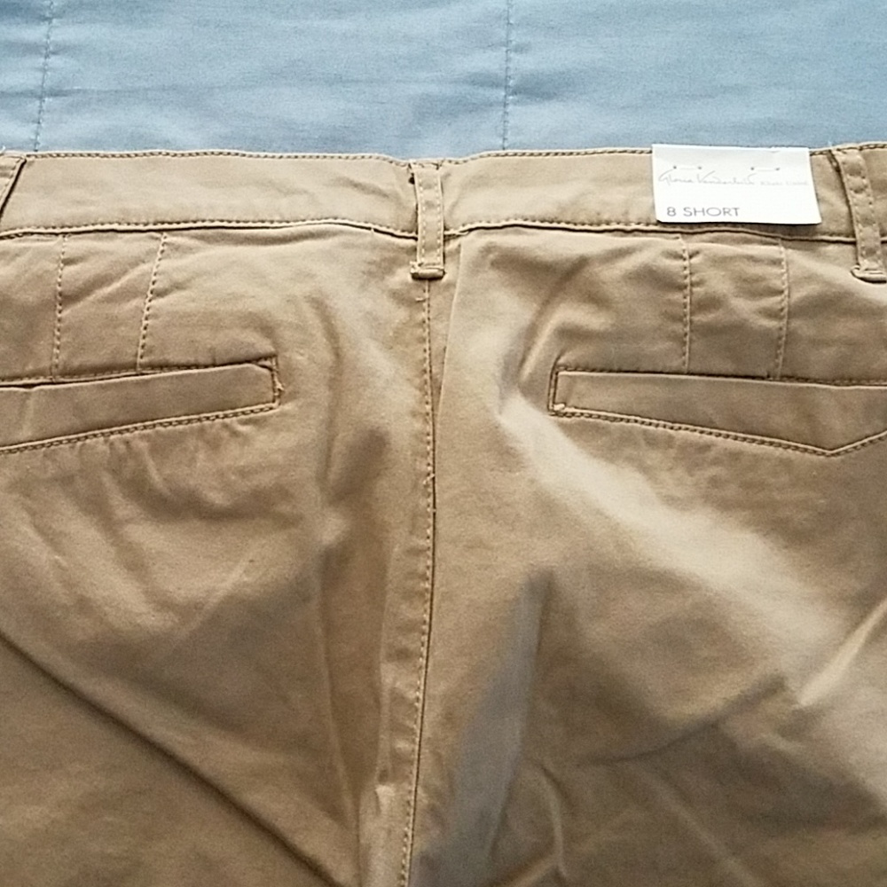 GLORIA VANDERBILT KHAKI PANTS SIZE 8 SHORT - Picture 7 of 7
